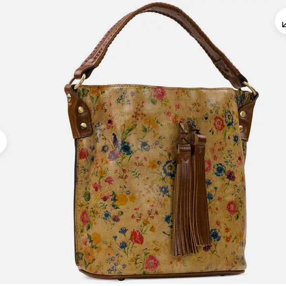 Patricia Nash Handbags - PATRICIA NASH OCTAVIA
BUCKET & HANDBAG BAG
PRAIRIE ROSE DESIGN
NWT & dus…